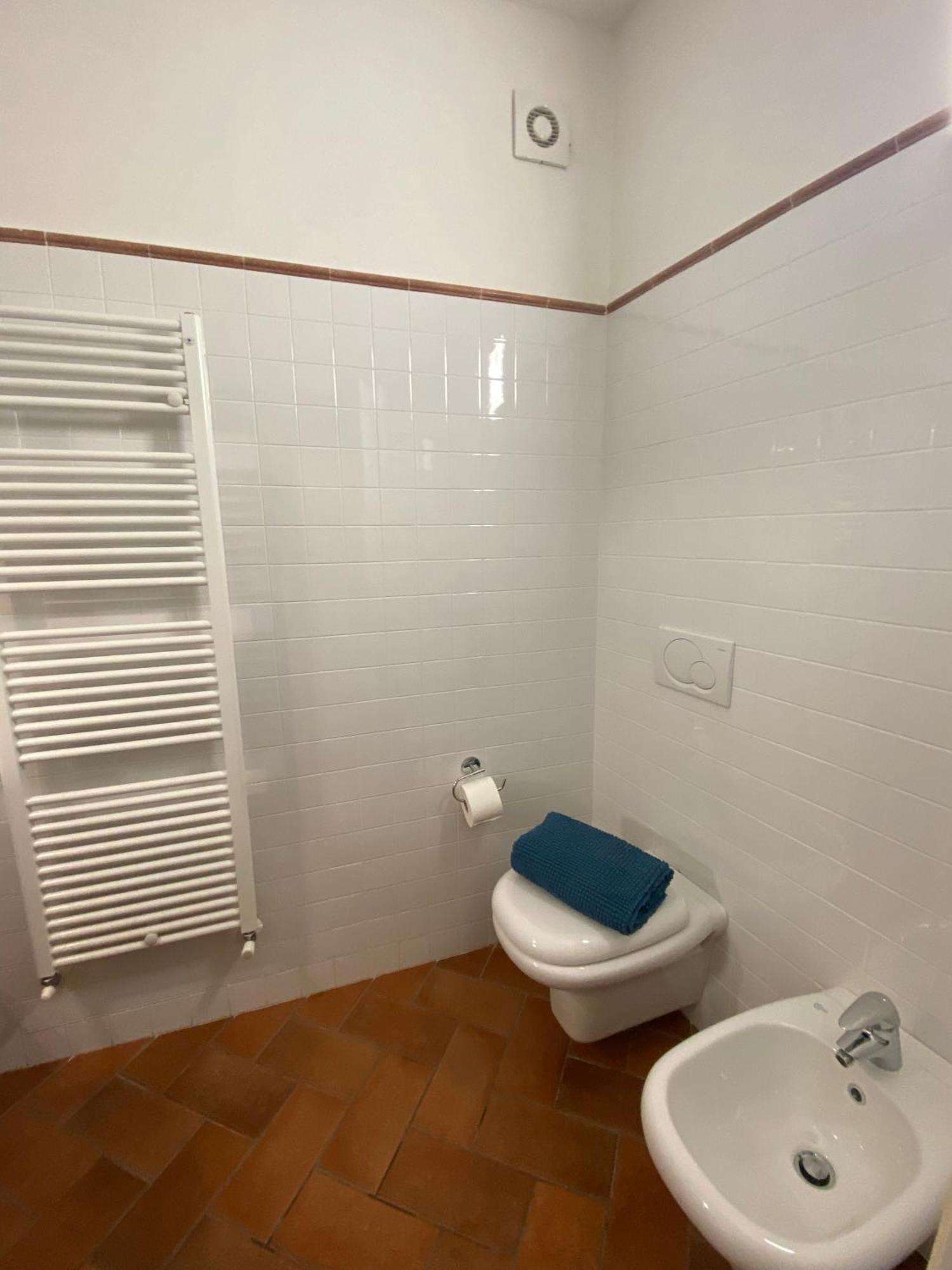 Holiday House Alla Torre Mandello del Lario Buitenkant foto