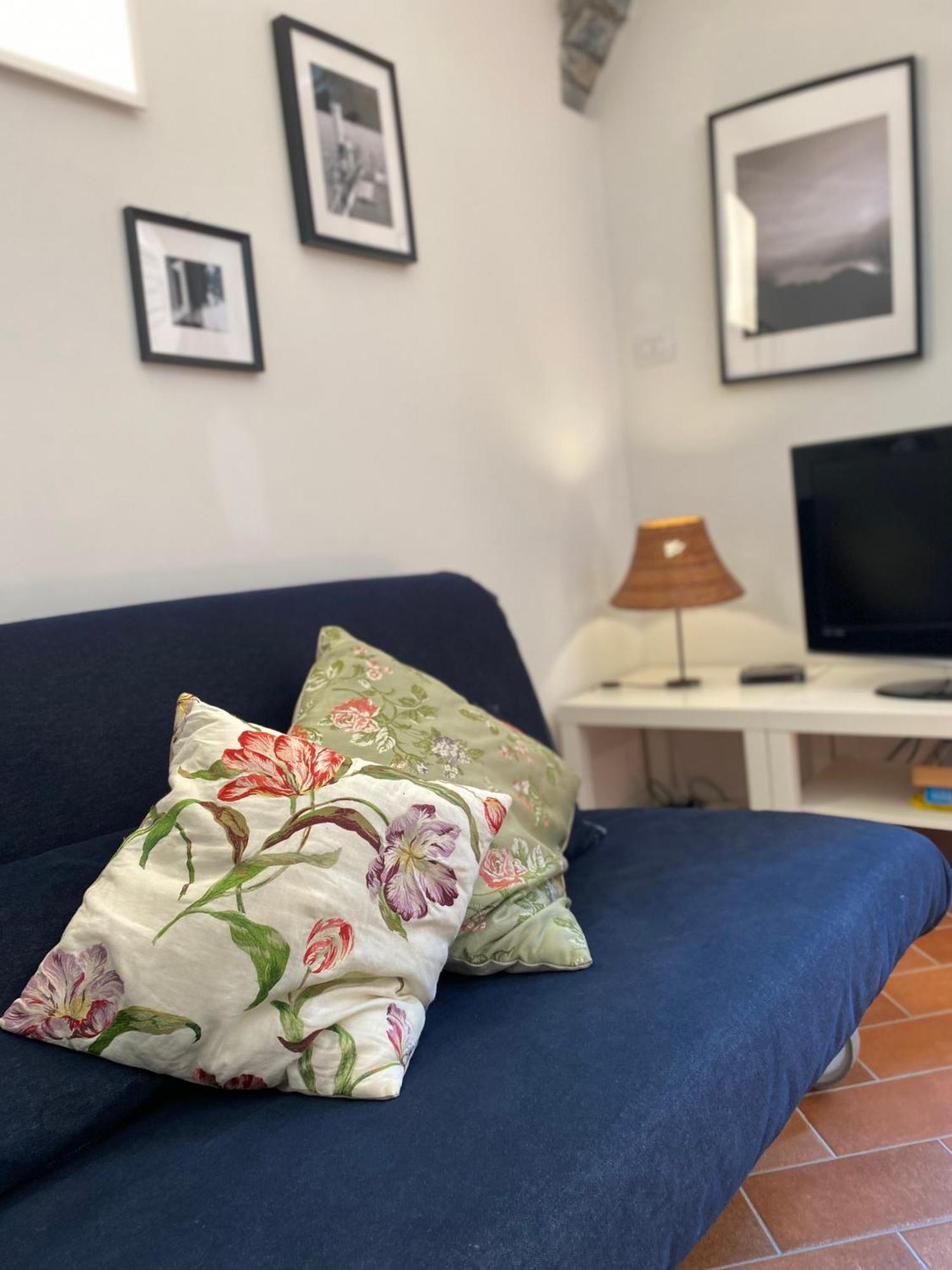 Holiday House Alla Torre Mandello del Lario Buitenkant foto