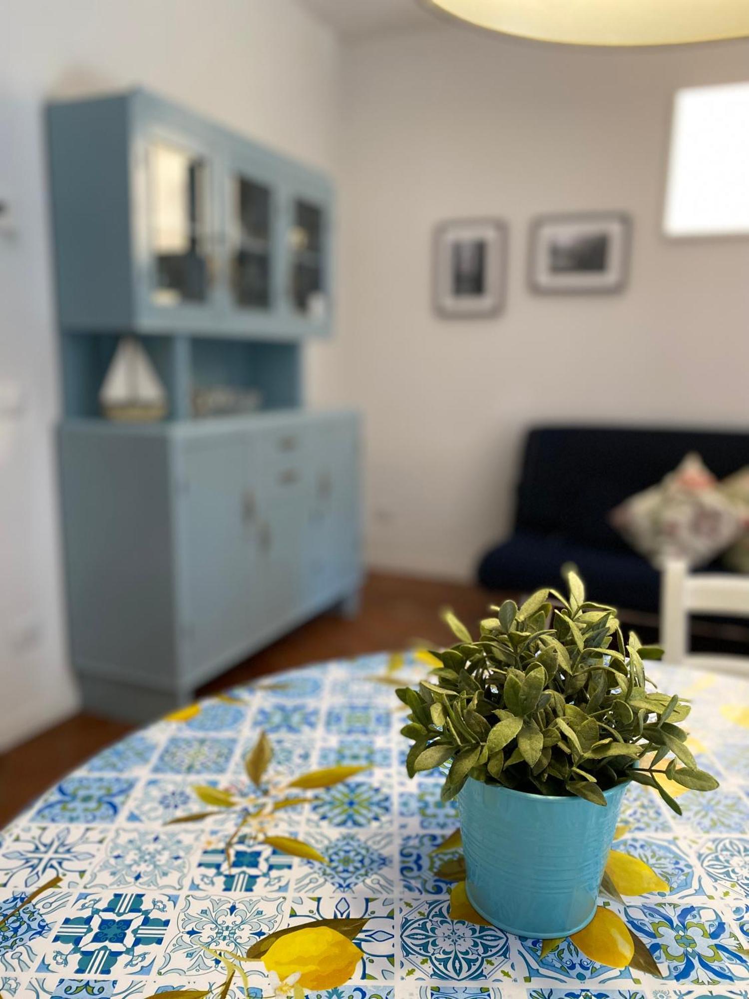 Holiday House Alla Torre Mandello del Lario Buitenkant foto